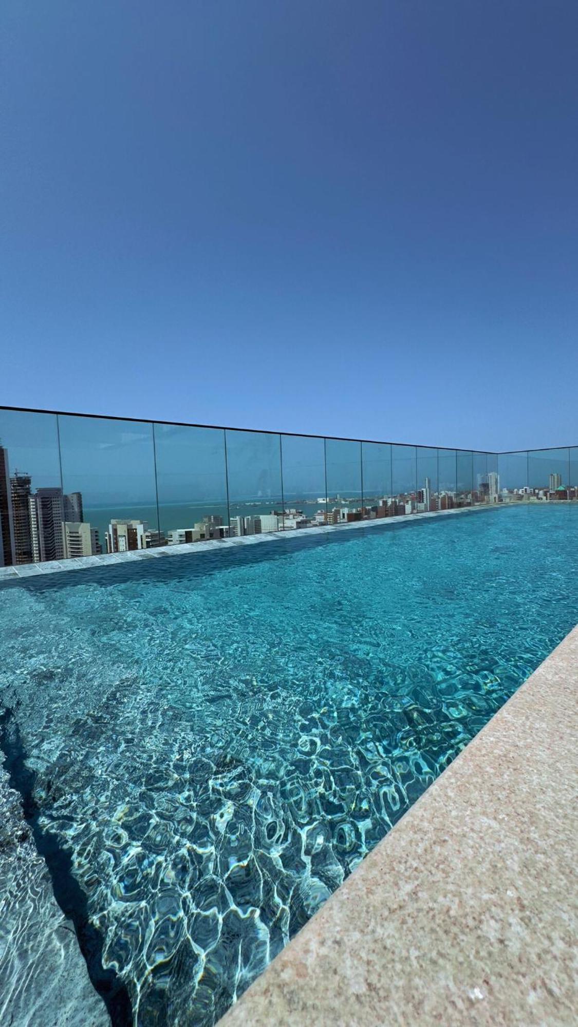 Esmeralda Com Piscina E Vista O Mar *