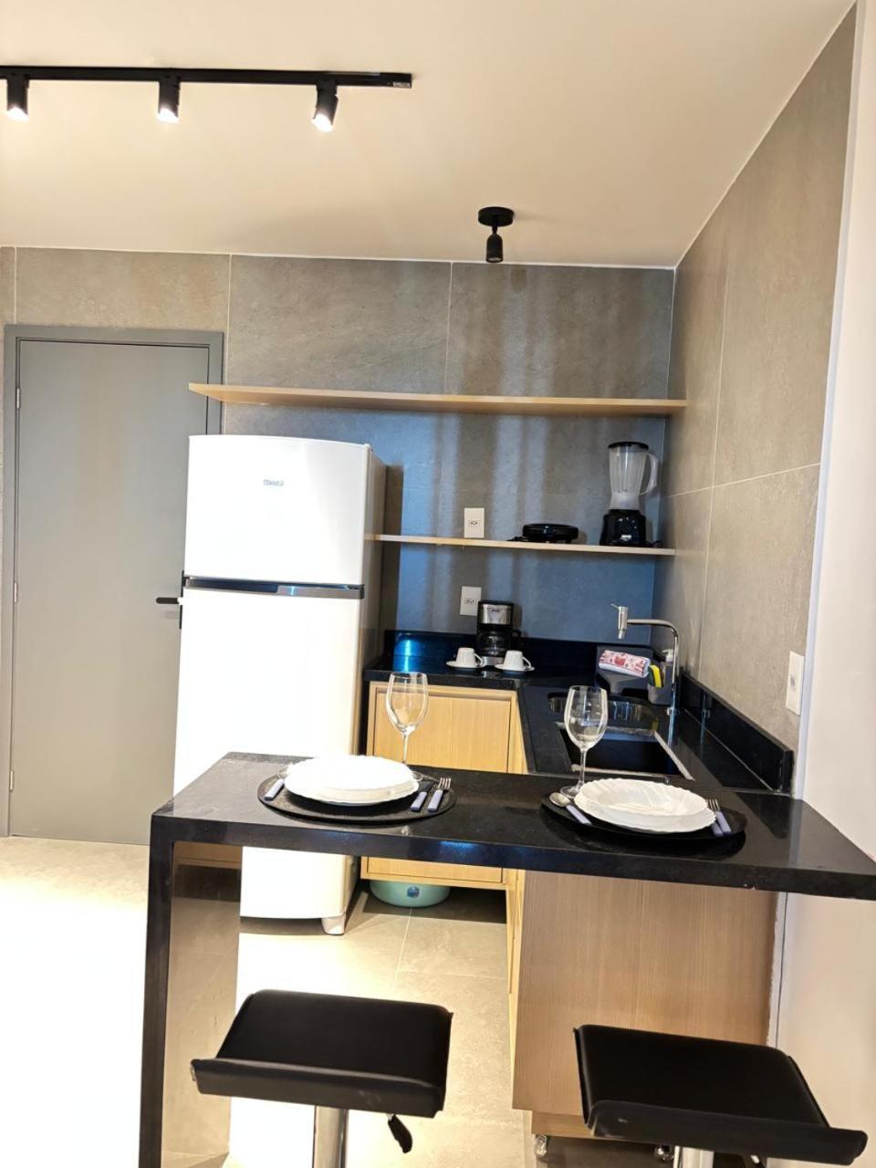 Esmeralda Com Piscina E Vista O Mar Apartamento